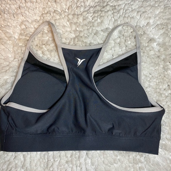 Bundle of two Old Navy Racerback sports bras Size Large - Picture 8 of 11